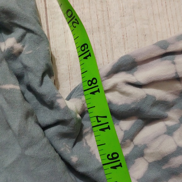 Sim & Sam Blue Tie-Dye Kimono - Picture 8 of 9